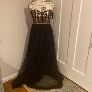 Elegant Black and Gold Evening Gown